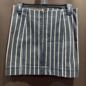 Jolt Charcoal and Cream Striped Mini Skirt, Stretch, Size 11/30w